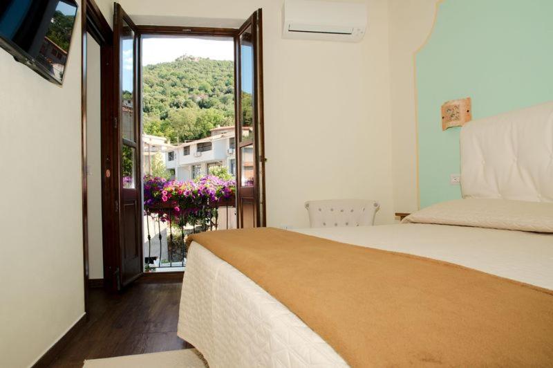 Bed and Breakfast Funtanedda Teti Exterior foto